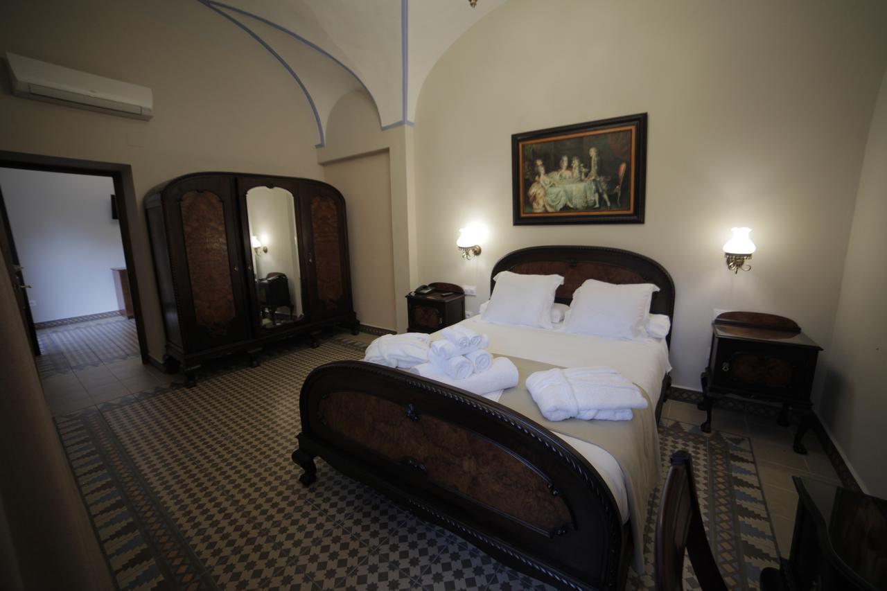 Hotel La Giralda Burguillos Del Cerro 외부 사진