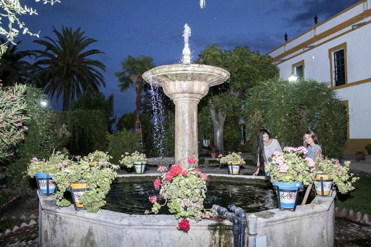 Hotel La Giralda Burguillos Del Cerro 외부 사진