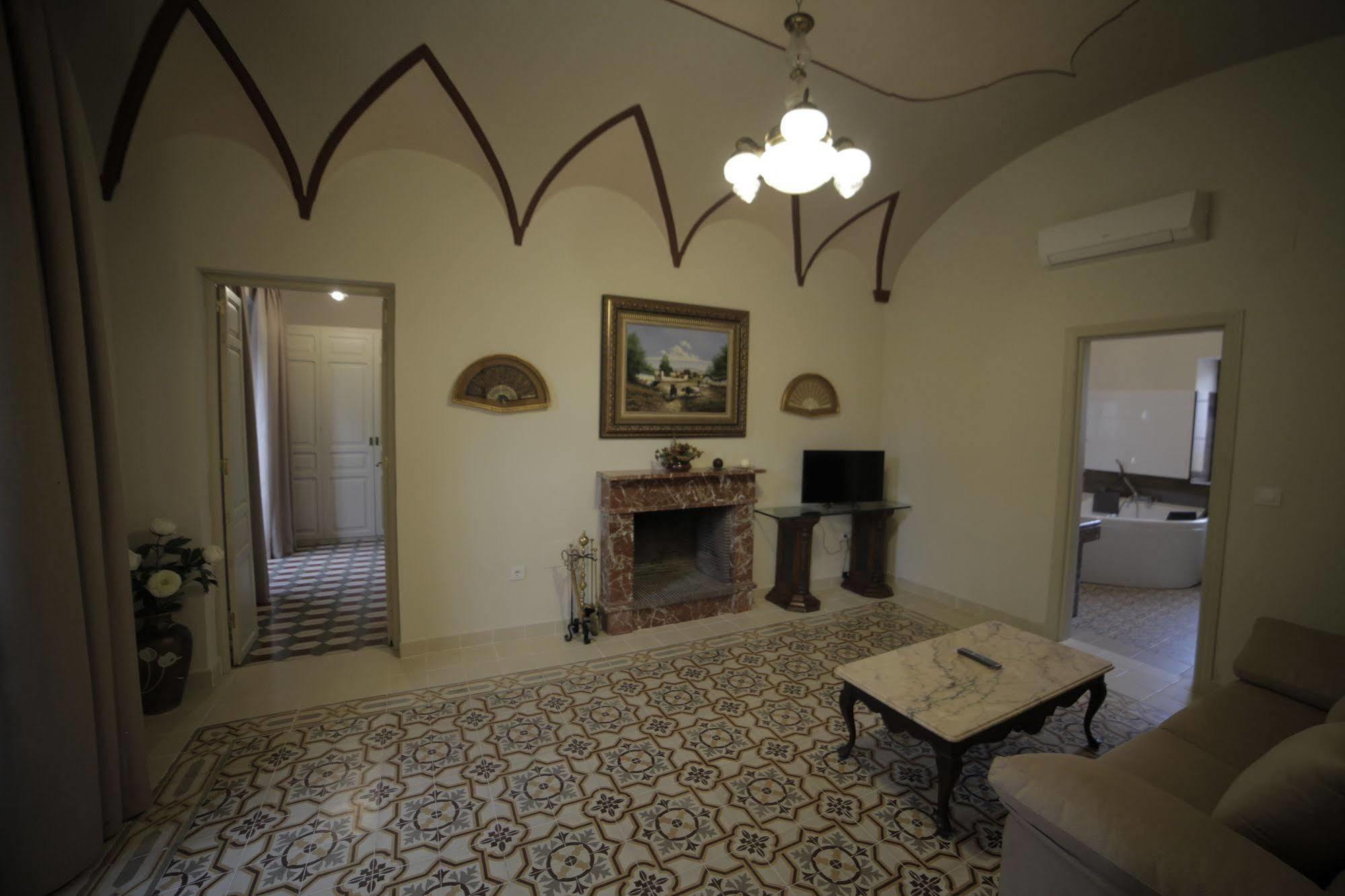 Hotel La Giralda Burguillos Del Cerro 외부 사진