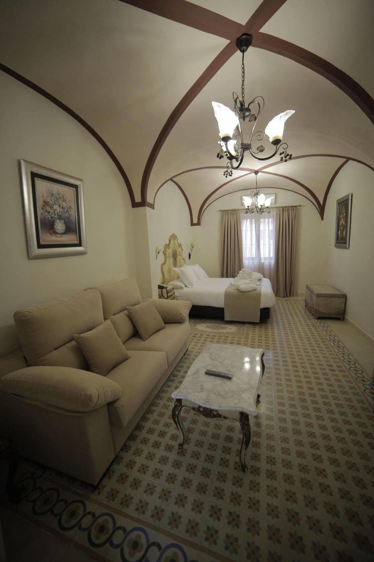 Hotel La Giralda Burguillos Del Cerro 외부 사진