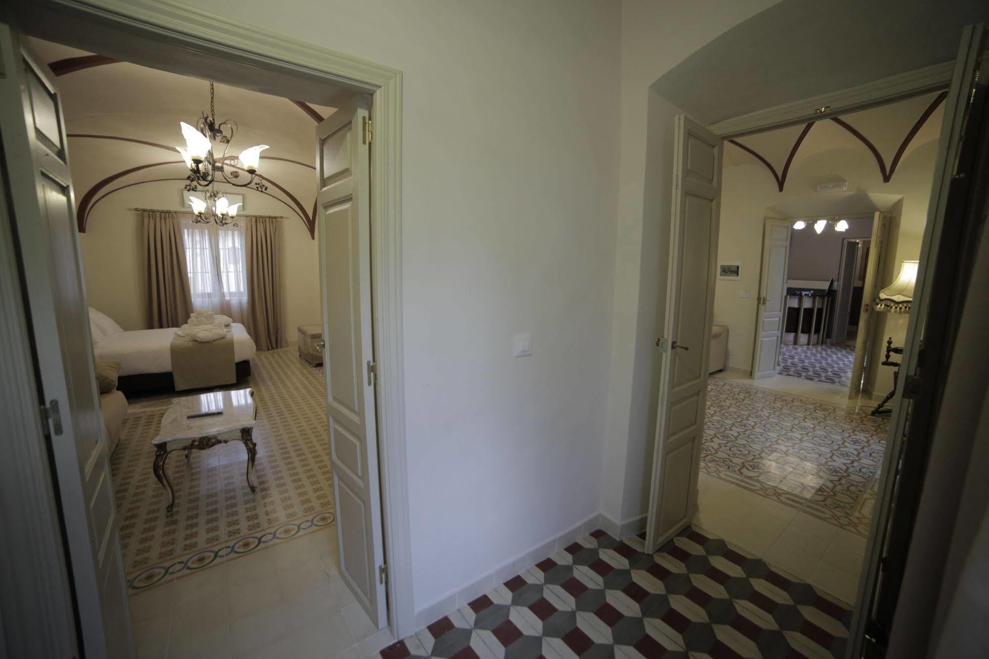 Hotel La Giralda Burguillos Del Cerro 외부 사진