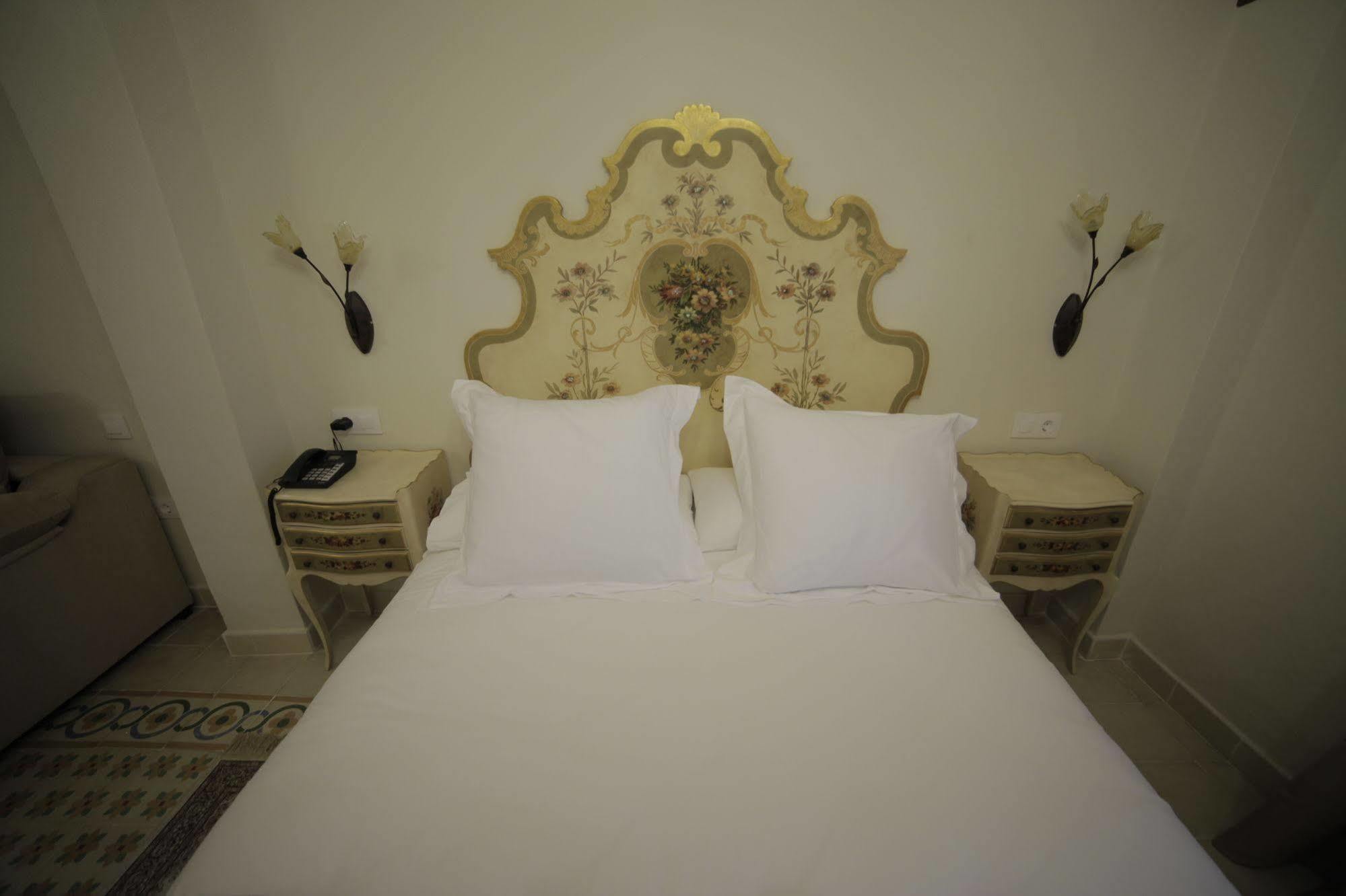 Hotel La Giralda Burguillos Del Cerro 외부 사진