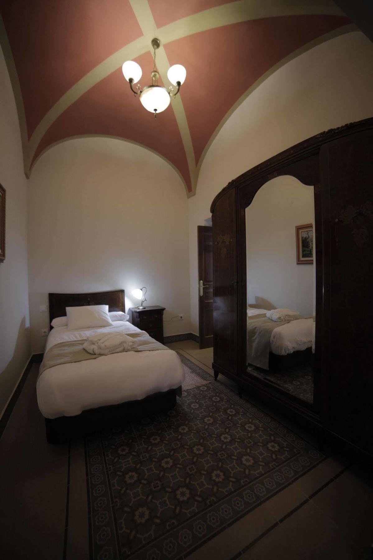 Hotel La Giralda Burguillos Del Cerro 외부 사진